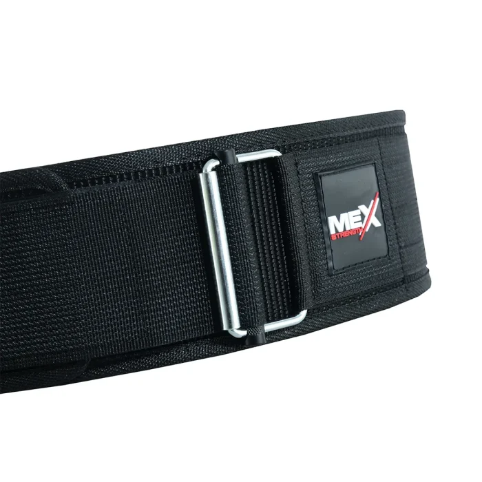 Weightlifting belt with black nylon and quick release system